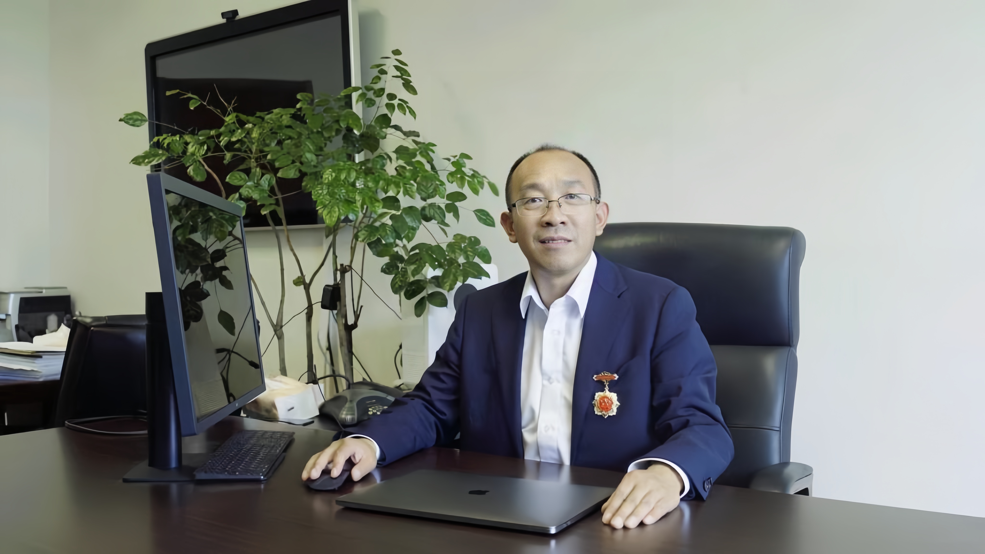 西北大學創新論壇第一千四百八十五講：金屬-有機限域結構可控組裝與擬酶催化