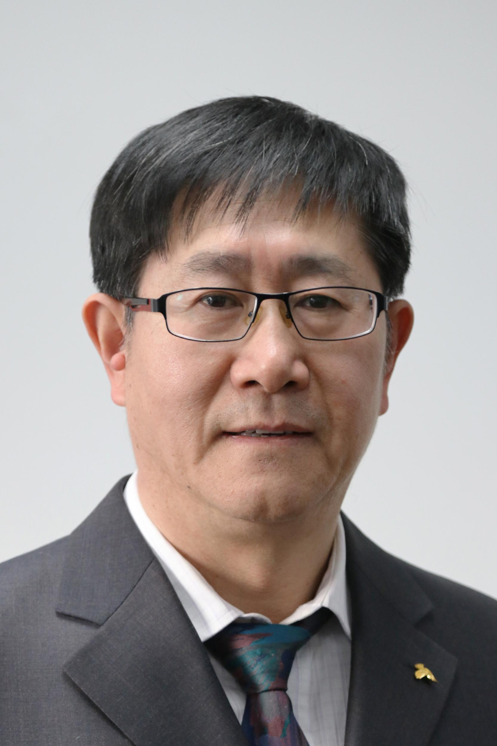 西北大學創新論壇第一千五百七十九講：High-Dimensional Inference for Weak-Supervision with Feature-Dependent Label Noise